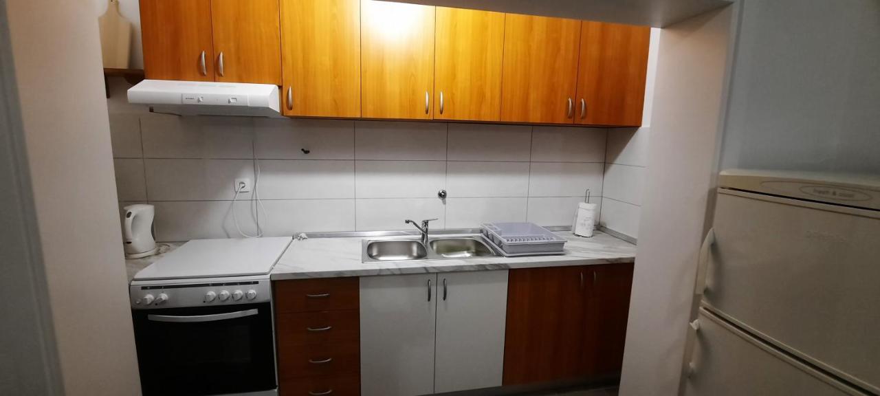 Apartmani "Alenka" Primošten المظهر الخارجي الصورة