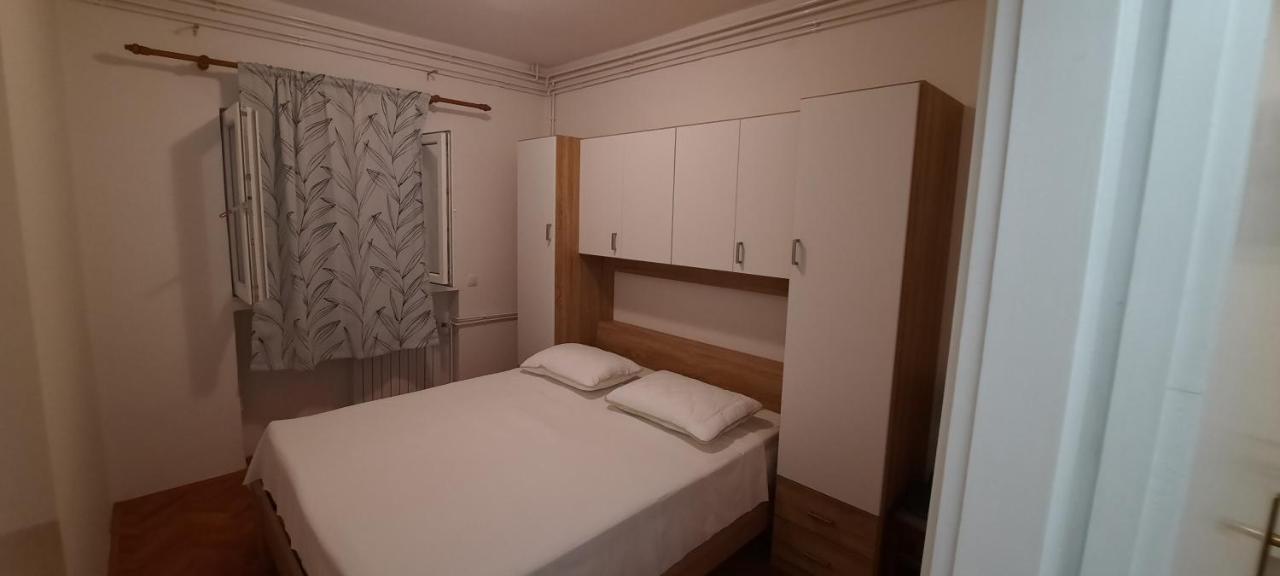 Apartmani "Alenka" Primošten المظهر الخارجي الصورة