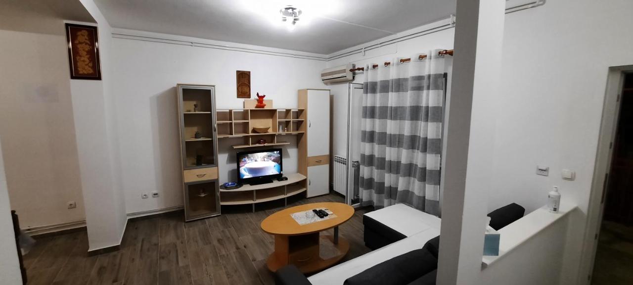 Apartmani "Alenka" Primošten المظهر الخارجي الصورة