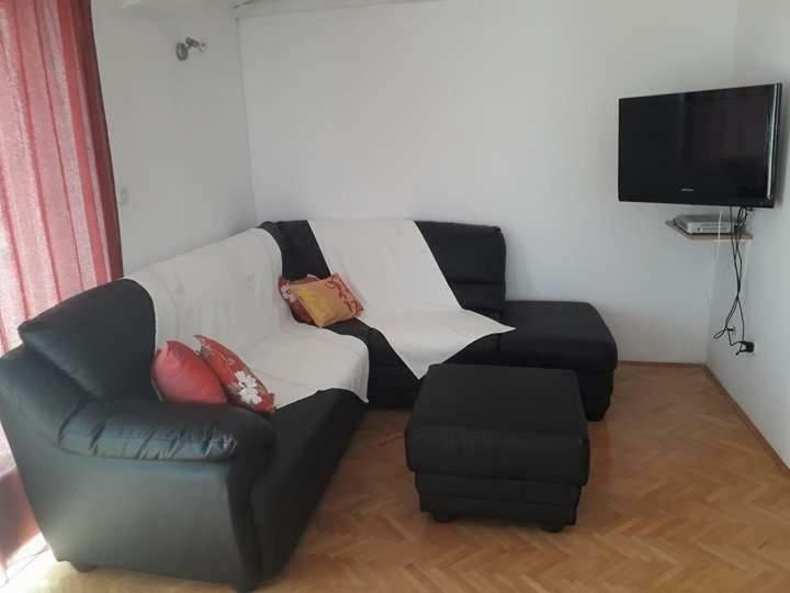 Apartmani "Alenka" Primošten المظهر الخارجي الصورة